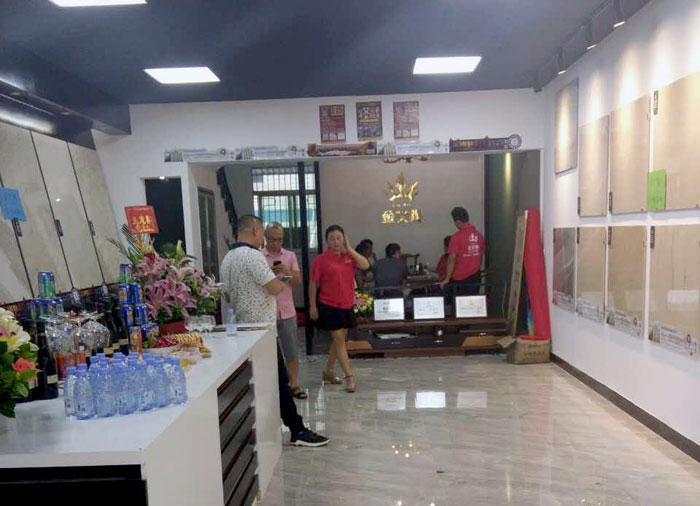 陶瓷一线品牌9001cc金沙瓷砖澄海店十一开业，好礼、优惠送一向
